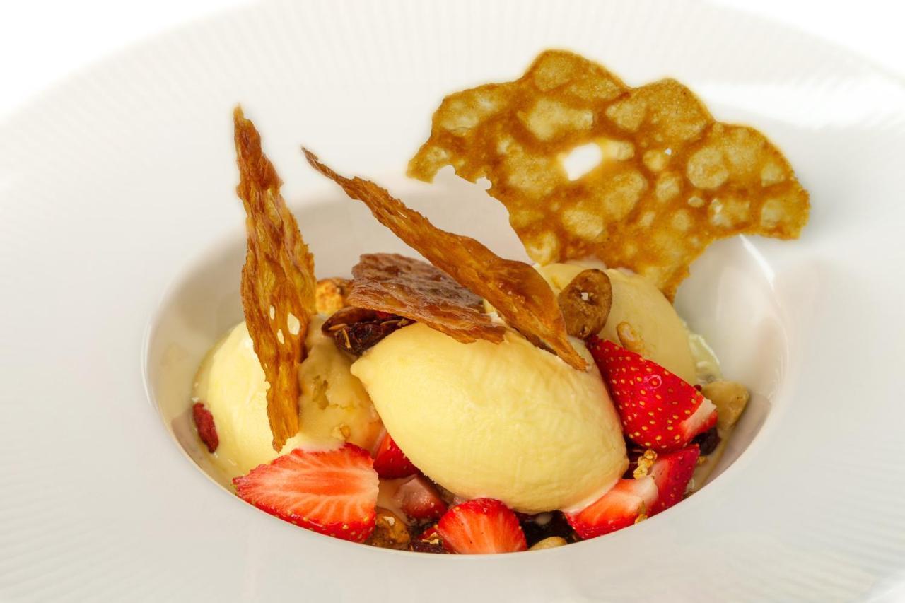 Logis Hotel Parenthese, Restaurant & Spa Chille ภายนอก รูปภาพ